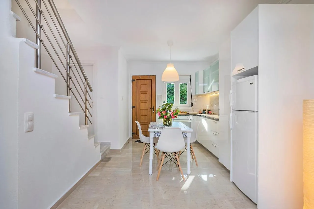 Boutique Maisonette Pefkochori